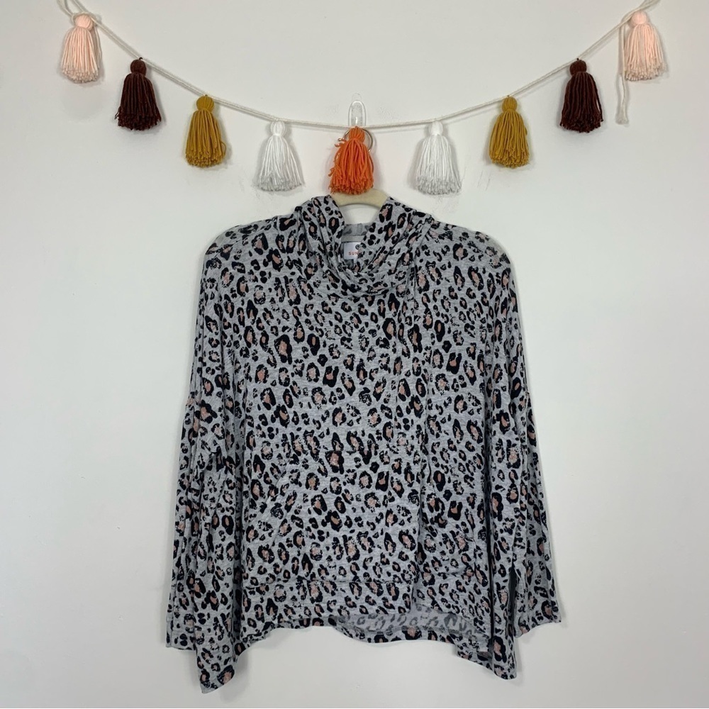 Sundry Draped Gray Leopard Print Hoodie Size Small - Picture 2 of 14